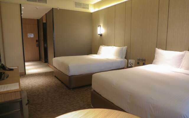 Abu Dhabi Airport Hotel