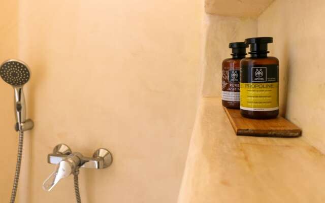 Ortus White Mykonian Luxury Villa