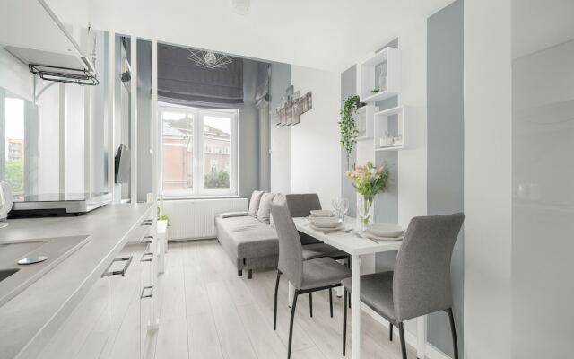 Charming Poznan Center Studio by Renters