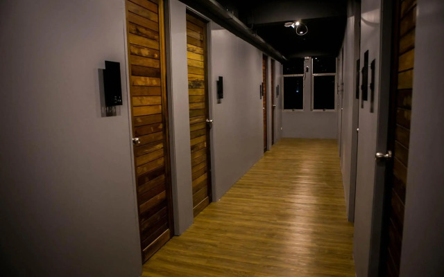 Silom SPACE Hostel