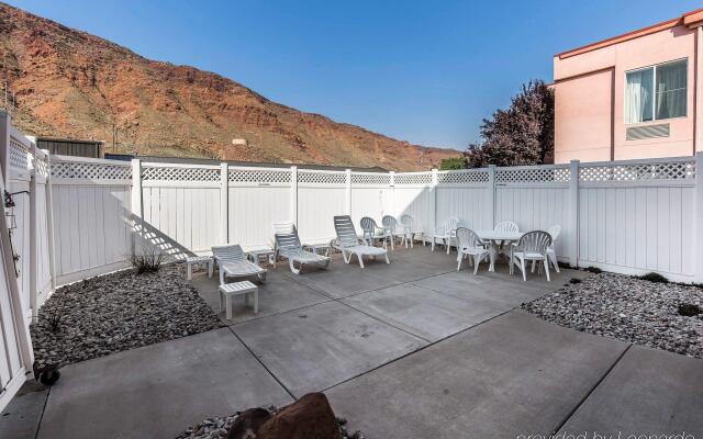 Quality Suites Moab near Arches National Park