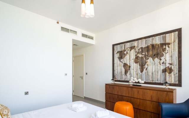 LUX Holiday Home - Royal Bay 1