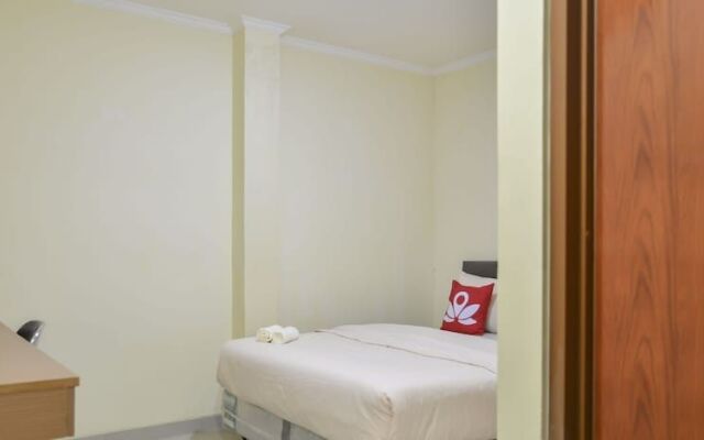 ZEN Rooms Near ITC Roxy Mas