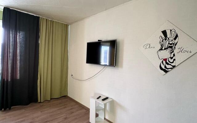 Апартаменты ДеньНочь на ул. Индустриальная д. 17