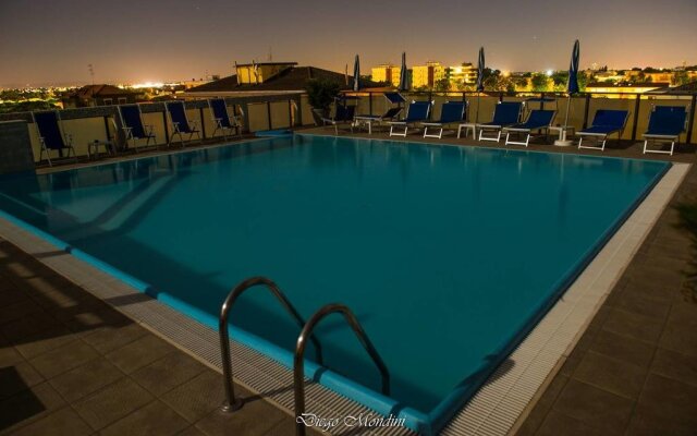 Renzo Hotel