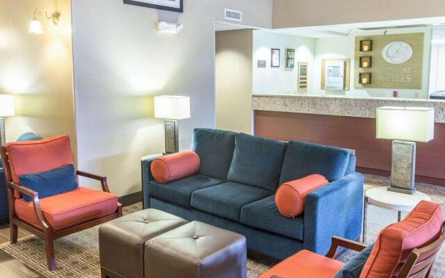 Comfort Suites