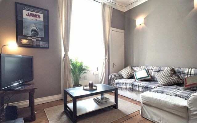 1 Bedroom Flat In Edinburgh
