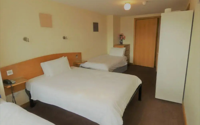 Hounslow Central Hotel