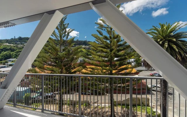 Tahunanui Oceanview Apartment