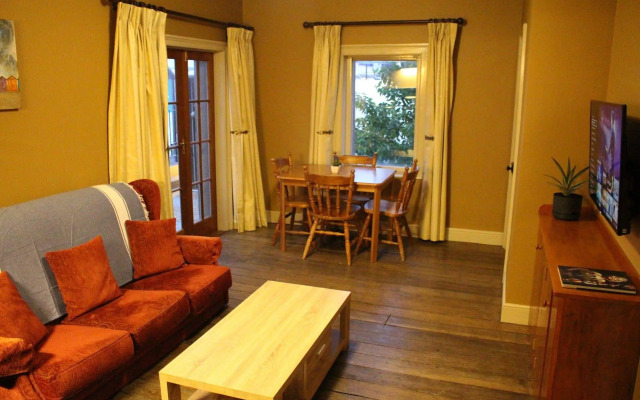 The Tasmanian Inn