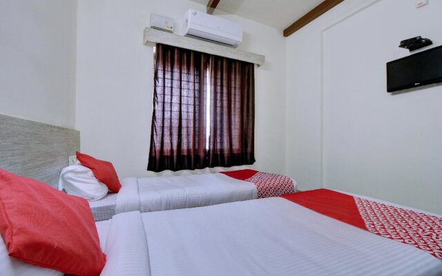 Taj Residency Boarding & Lodging by OYO Rooms