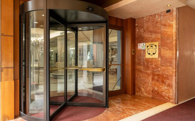 Hotel Roxy Plaza