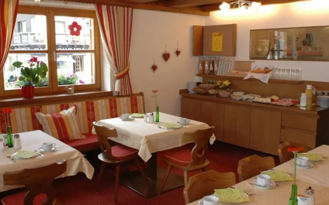 Pension Walserheim