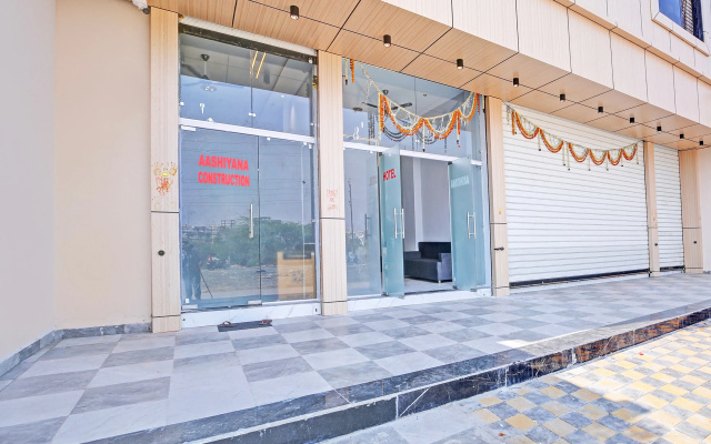 Super Townhouse Oak Aurobindo Hospital Formerly Hotel Aashiyana - фото 3