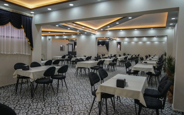 Aswana Suit Hotel