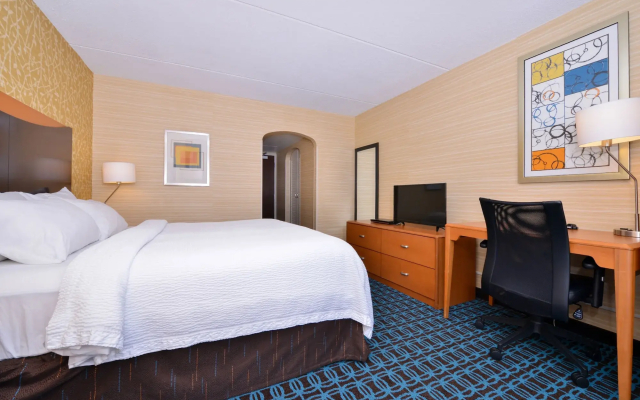 Fairfield Inn Marriott Rochester Airport