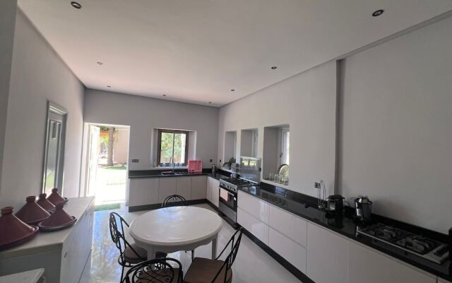 Charming 14-bed Villa in Marrakech