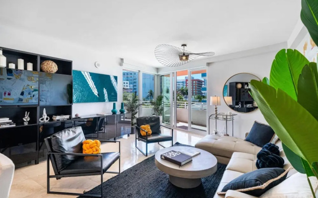 Sunny side suites