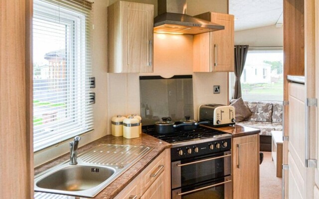 Remarkable 2-bed Lodge in Northumberland