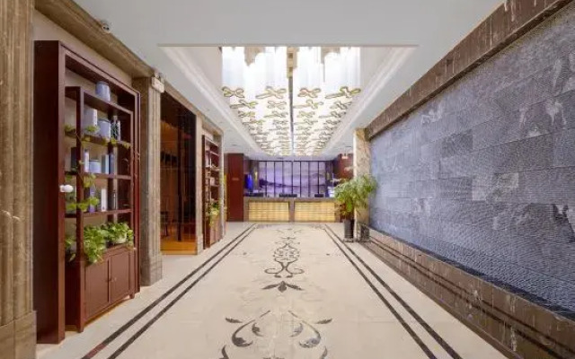 Starway Hotel (Mudanjiang Railway Station)