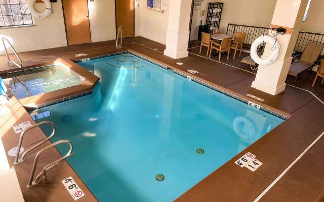 Comfort Inn & Suites Midtown