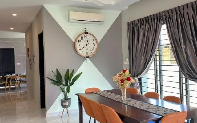LYL Journey House Ipoh 6BR/17pax-5min to ipoh town – Restaurant – Ipoh
