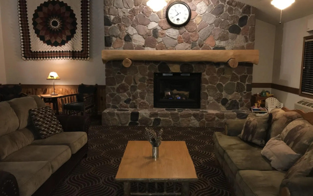 Boarders Inn & Suites by Cobblestone Hotels - Wautoma