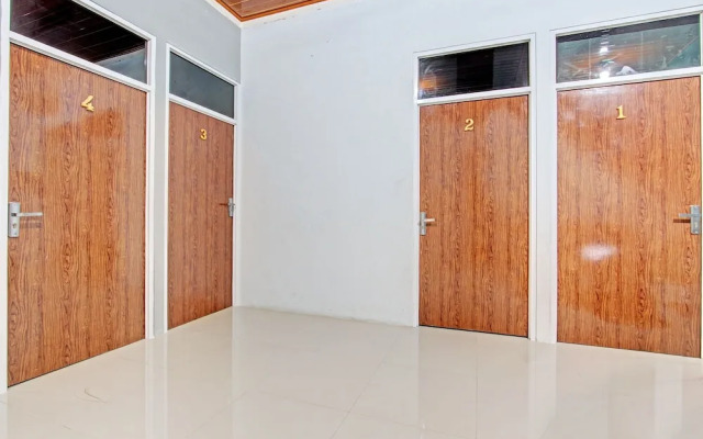 OYO 91960 Fariza House Syariah