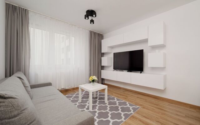 Bright Studio Legnicka by Renters