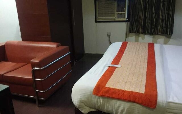 Hotel Saya Deluxe New Delhi Railway Station by ADB Rooms