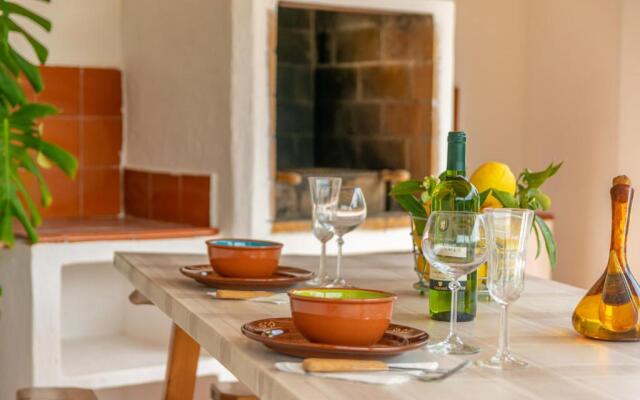 Casa Dina