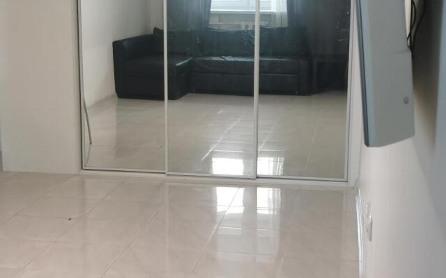 Апартаменты на улице Мельникайте 142а