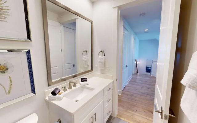 Seaside Serenity 5 Bedroom Home