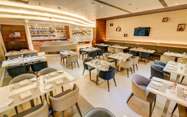 The SSK Solitaire Hotel & Banquets