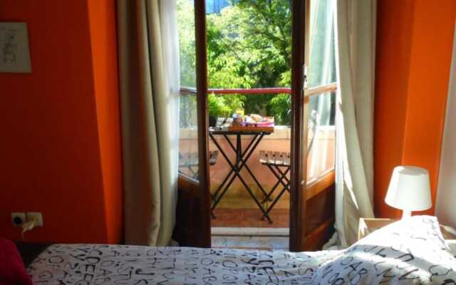 ALFAMA 3B - Balby's Bed&Breakfast