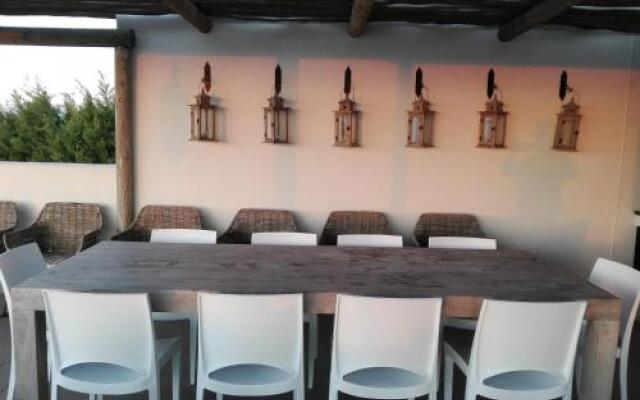 Malindila Apartment & House