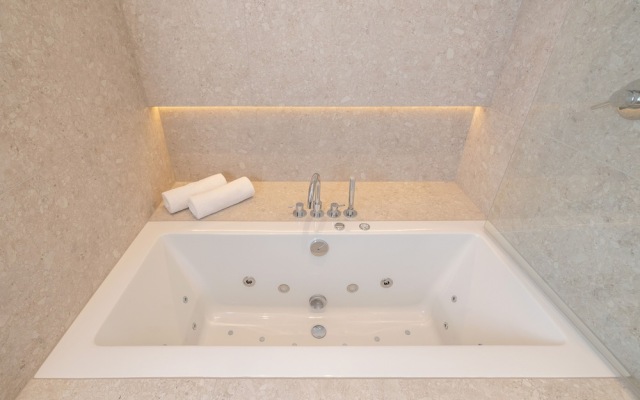 Słowackiego Elegant Apartment by Renters