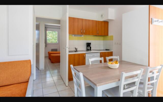 Le Domaine des Grands Lacs-ThreeBedroom  House