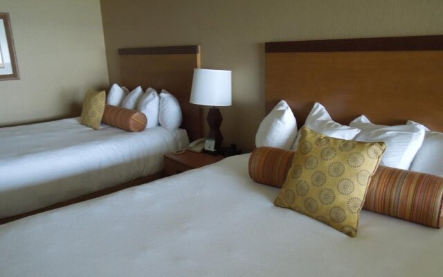 Hallmark Resort - Newport