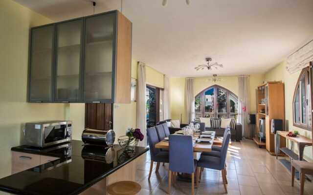 Private Villa in Pernera 1233