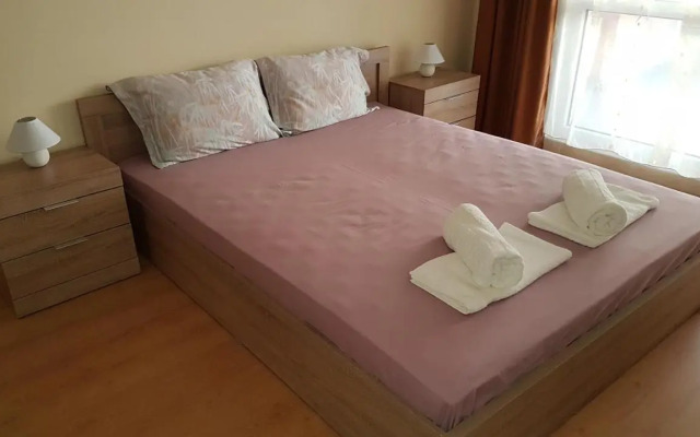 Zefira Apartments