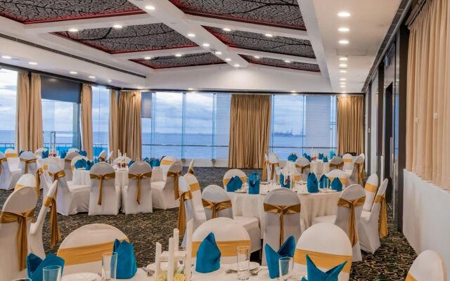 Global Towers Hotel & Suites