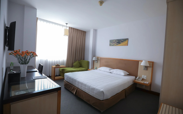 Liberty Hotel Saigon Parkview