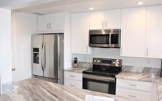 Jamaica Royale 205 - 2 Br Condo