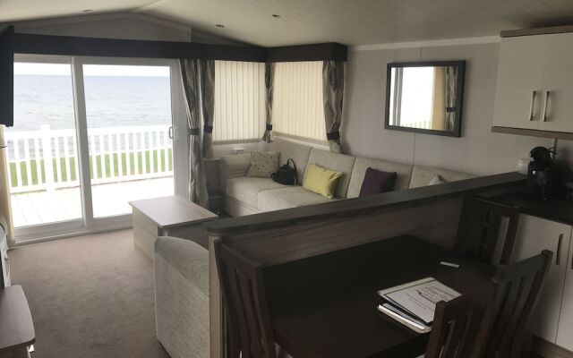Craig Tara Deluxe Caravan Holidays