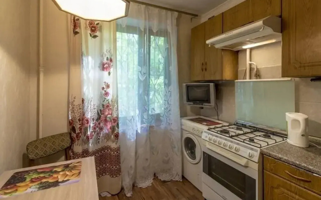 Apartment - Profsoyuznaya 98