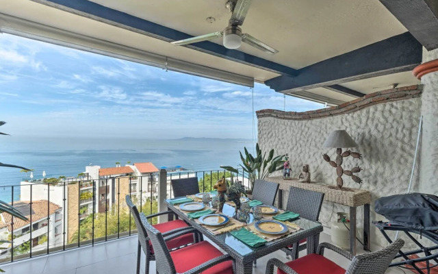 Puerto Vallarta Condo w/ Pool - Walk to La Playa!