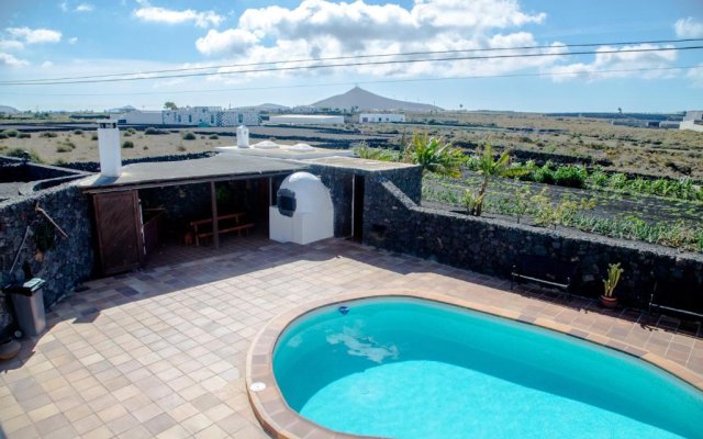 casa los veroles lanzarote