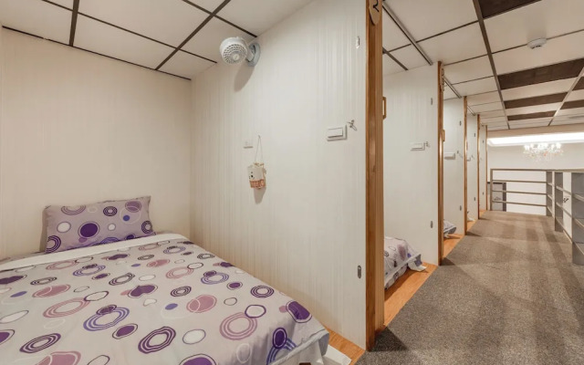 Sun Moon Lake Jinlongshan BnB