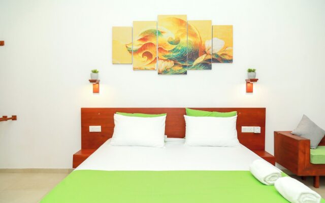 Traveller's Hotel Hikkaduwa